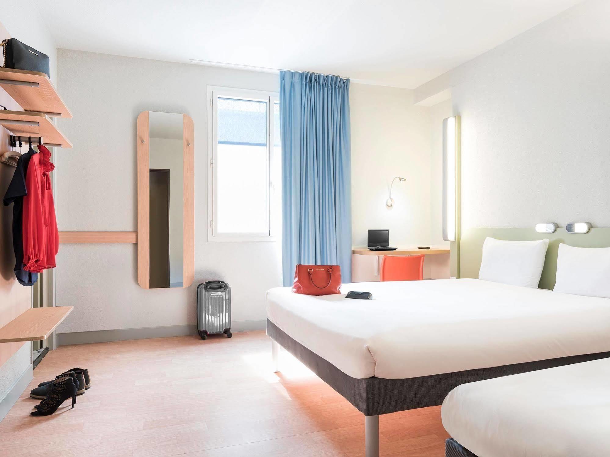 Ibis Budget Bobigny Pantin Exterior photo